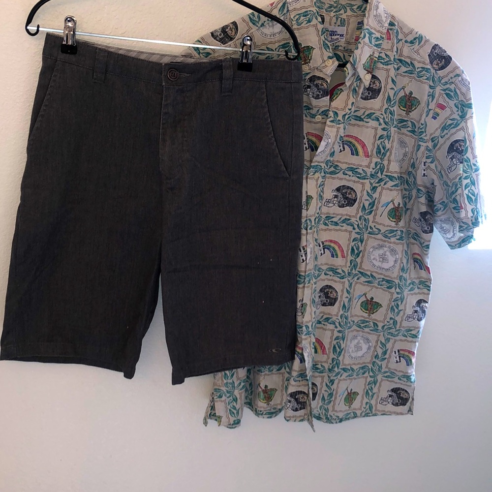 O'Neil Grey Shorts Men's Size 29 Looks Elegant with Sweater 🤙
